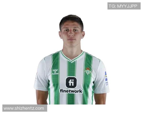 足球明星动漫化大头照展现球场魅力与青春活力的完美结合 足球明星动漫化大头照展现球场魅力与青春活力的完美结合